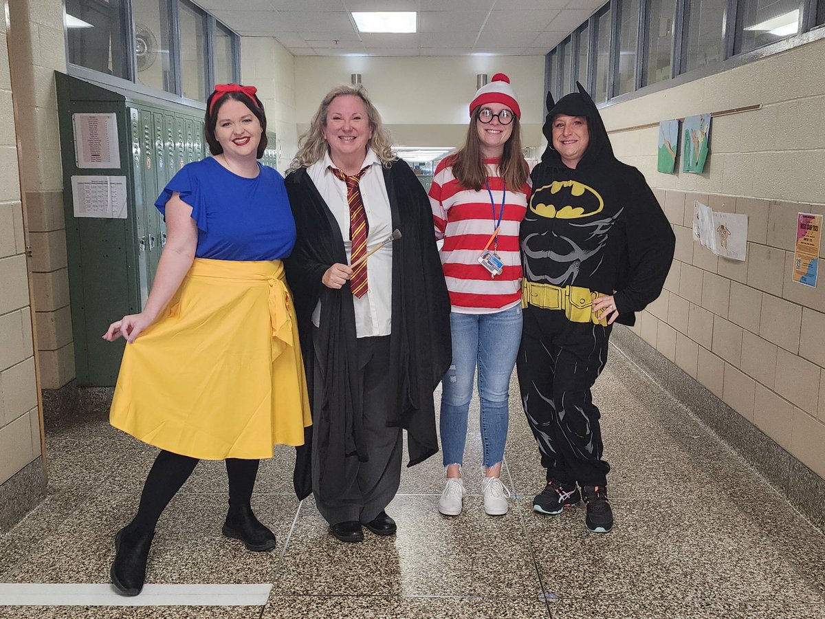 Read Across America Spirit Week has staff and students over the moon about reading! #CarneyReadersRock #WeAreCarney <a href="/BCPSLMP/">BCPS LMP</a>
