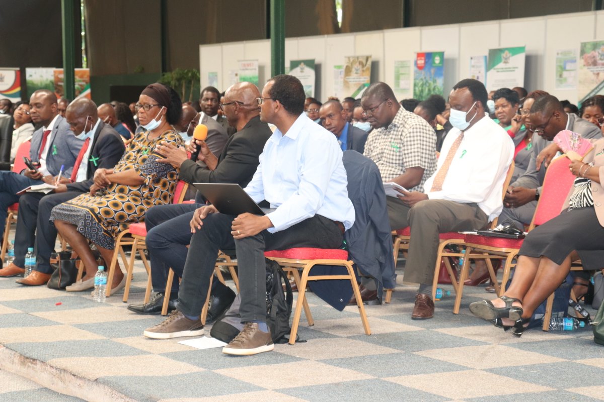 Zimbabwe Research and Extension symposium at Harare Exhibition Park. Theme: "Transformative Agricultural Technologies to Achieve Vision 2030." #Breaking barriers among #research, #education and #extension.