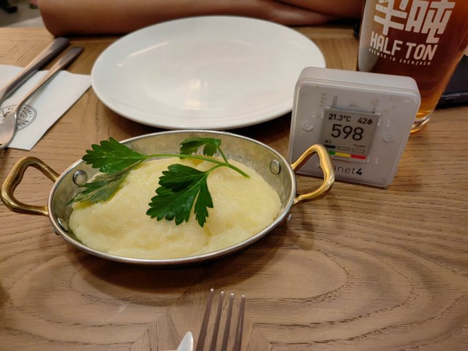 Dinner at Half Ton Brewery. Used to be one of my favorite BBQ places but the service absolutely fell