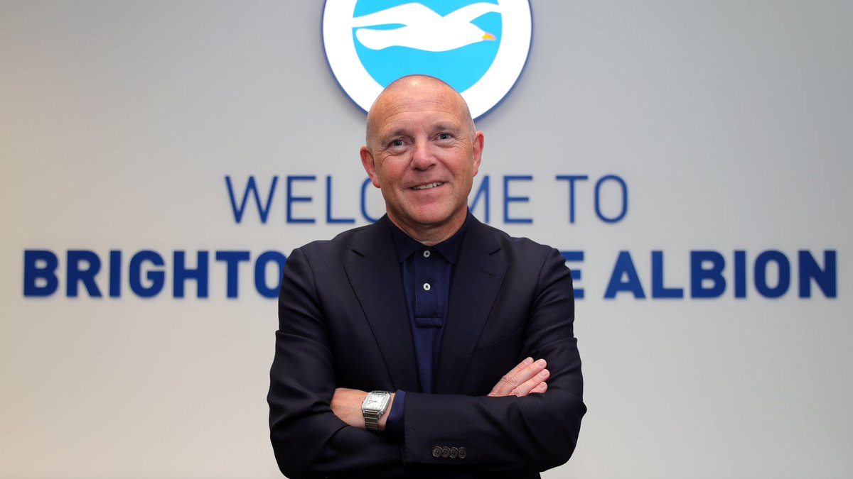 FabrizioRomano's tweet image. Brighton CEO Paul Barber: “I am happy to pick up the phone to Chelsea… apart from when it’s for our coaches”, has told @ftlive @TomRoddy_ 🔵 #BHAFC #CFC

“I’ve told the cleaning staff to be careful, they may be headhunted as well”, Paul Barber added.