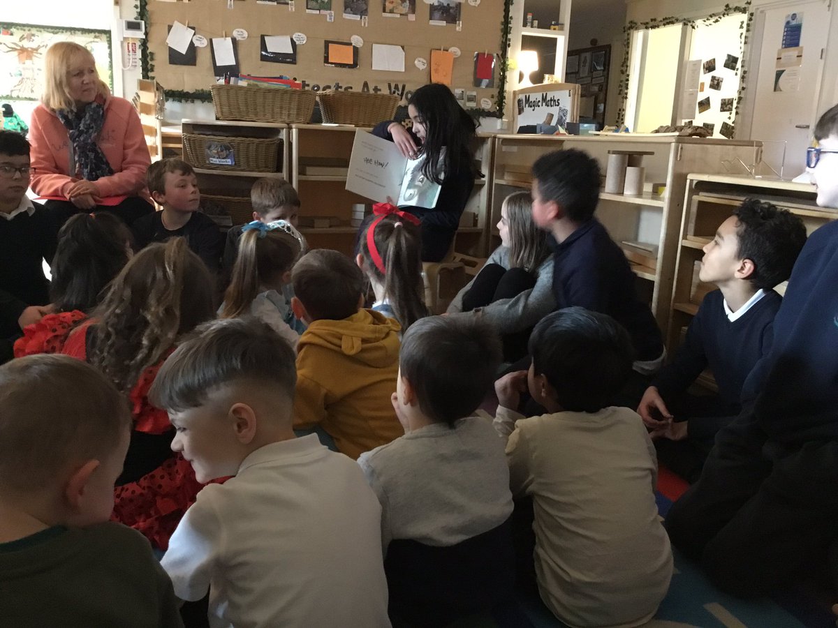 CarmondeanELC's tweet photo. @Mrs_JamiesonCPS P5 thank you so much for coming 🤗📚 #WorldBookDay https://t.co/meKklxJ7nb