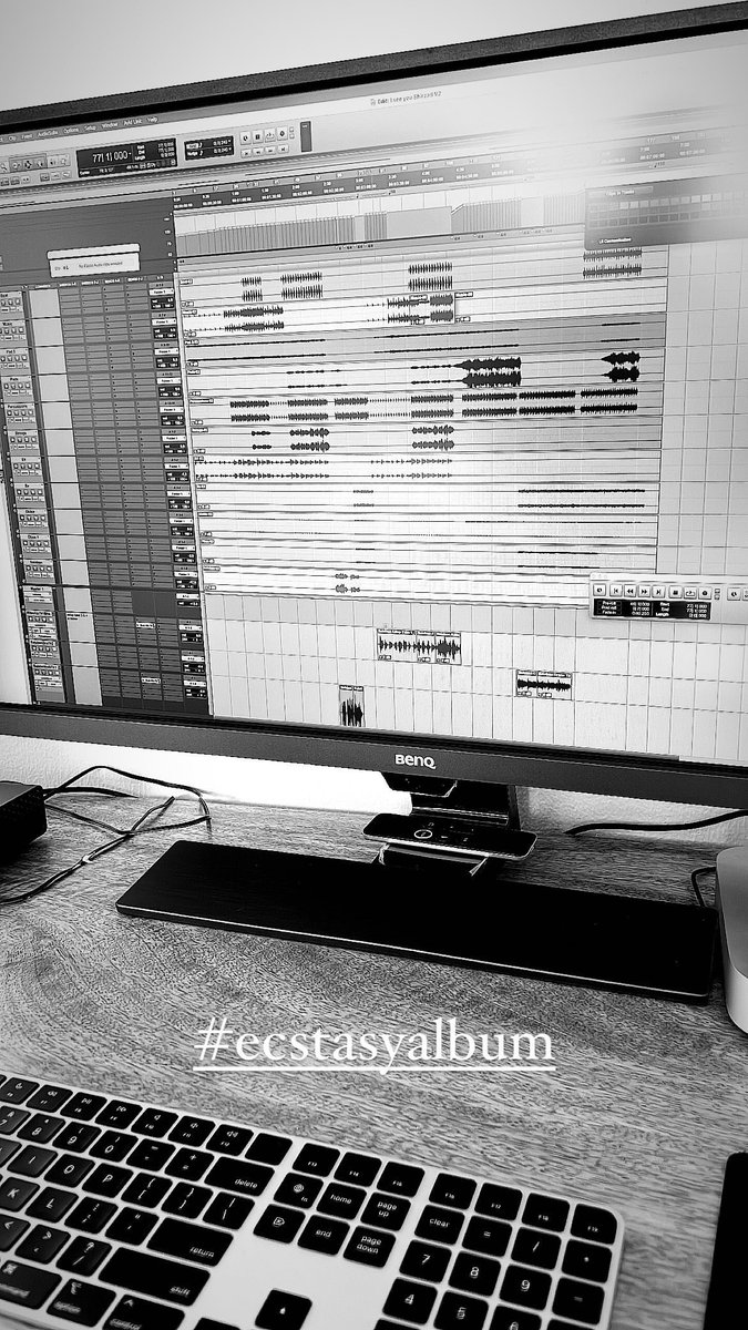 SyedSaadlsy's tweet photo. Ecstasy ๐๐๐
Eagerly waiting for this album Ustad Ji ๐
Do you release any song from this album before Ramadan?
#samiyusuf #asksy #ecstasy #spiritique #music #tradition #sufism https://t.co/flZOfBLO5U