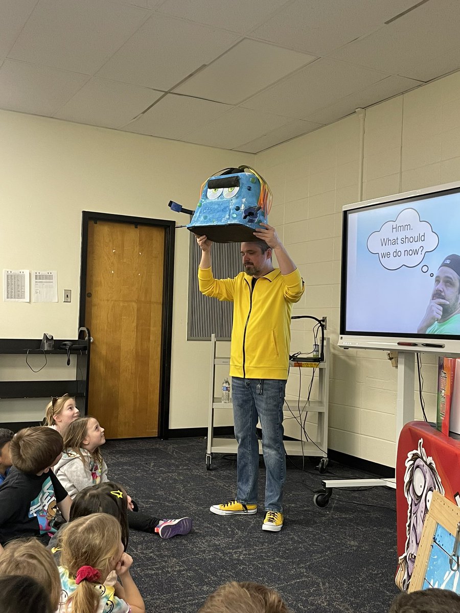 konsrockstars's tweet photo. Read Across America Week has been incredible so far and more to come! Virtual author visit, special readers, buddy classes, visit to our school from the author, Daniel Jude Miller & more to come! @JJESOwls @colleengirgent1 @MsRagasaTavares #findthekind https://t.co/8HP2rAFBKb