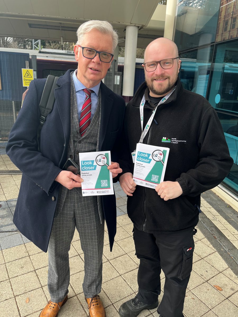 Thankyou to Cllr Martyn Reuby for wanting to  #lookcloser and  support  this  important  campaign <a href="/NNorthantsC/">North Northamptonshire Council</a> <a href="/Corby__TC/">Corby Town Council</a> @Chilrensociety