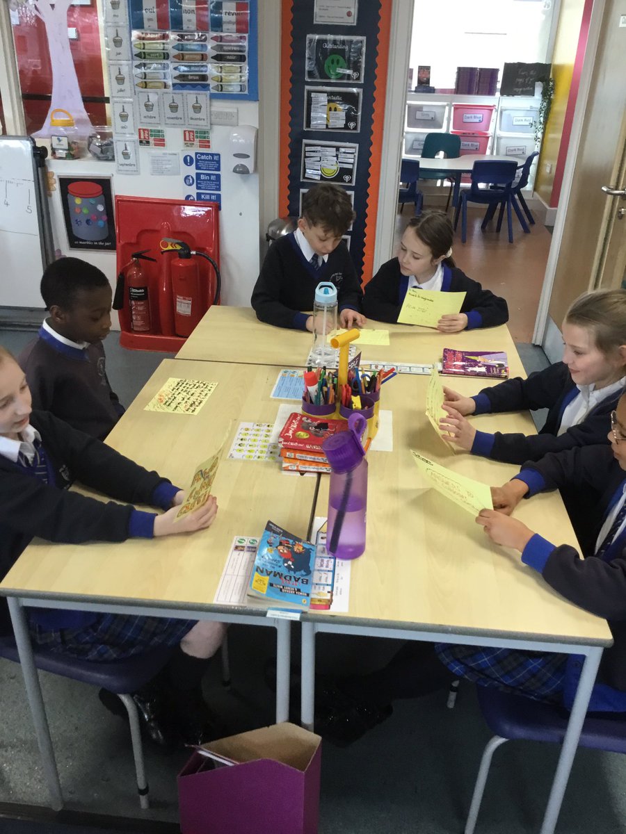 stmarysrcmidd's tweet photo. Another exciting morning this morning! 4M received their linking schools answers to the curiosity questions we asked them. We can't wait for our friends at Smithy Bridge to receive our answers to their questions! @Linking_Network @RochdaleCouncil #linkingproject #smsc https://t.co/v1H0tOPOYb