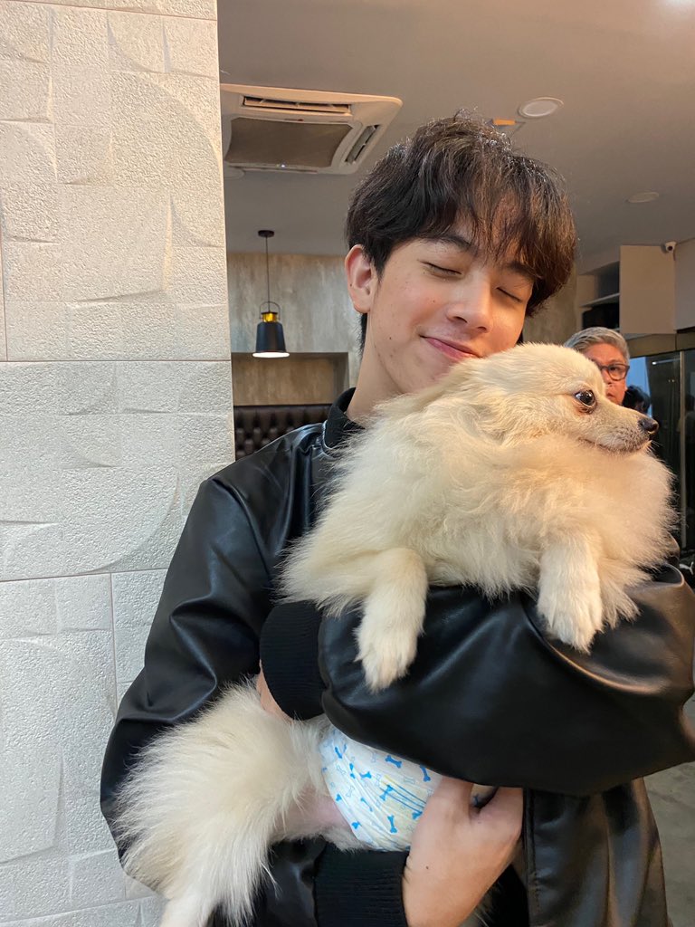 toothplate7_'s tweet photo. chewy😔💕 (kahit d aq pinapansin) https://t.co/okK663YFIX