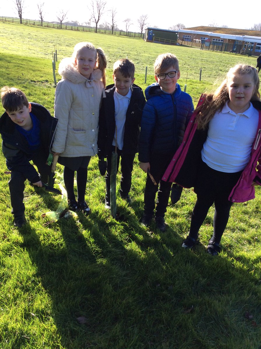 PatPriAcad's tweet photo. Year 3 enjoyed planting trees on the field. This was a great start to our new science topic of plants! #PatYear3 #PatScience https://t.co/qJU2lKmfBC