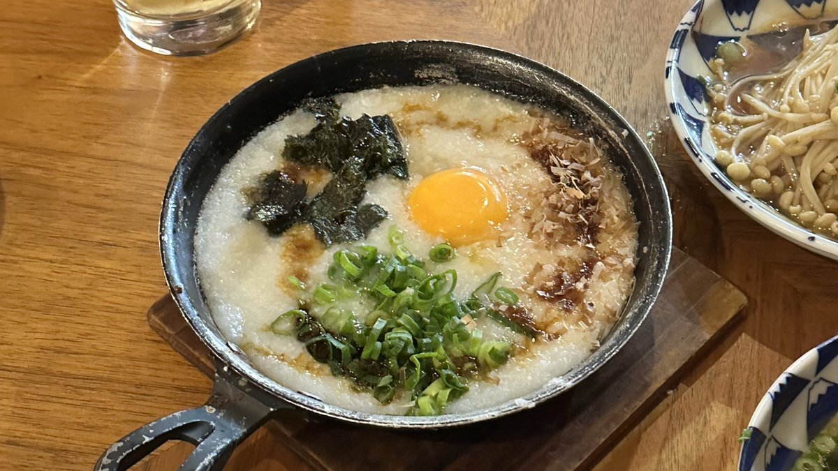 ptyala_'s tweet photo. 渋谷の好立地、予約必須の活気ある居酒屋☺︎
個人的に、野菜巻きの蓮根明太子巻きがおいしすぎた。
コスパも良く、学生さんにおすすめかも🥹 https://t.co/BUrNEuCvne