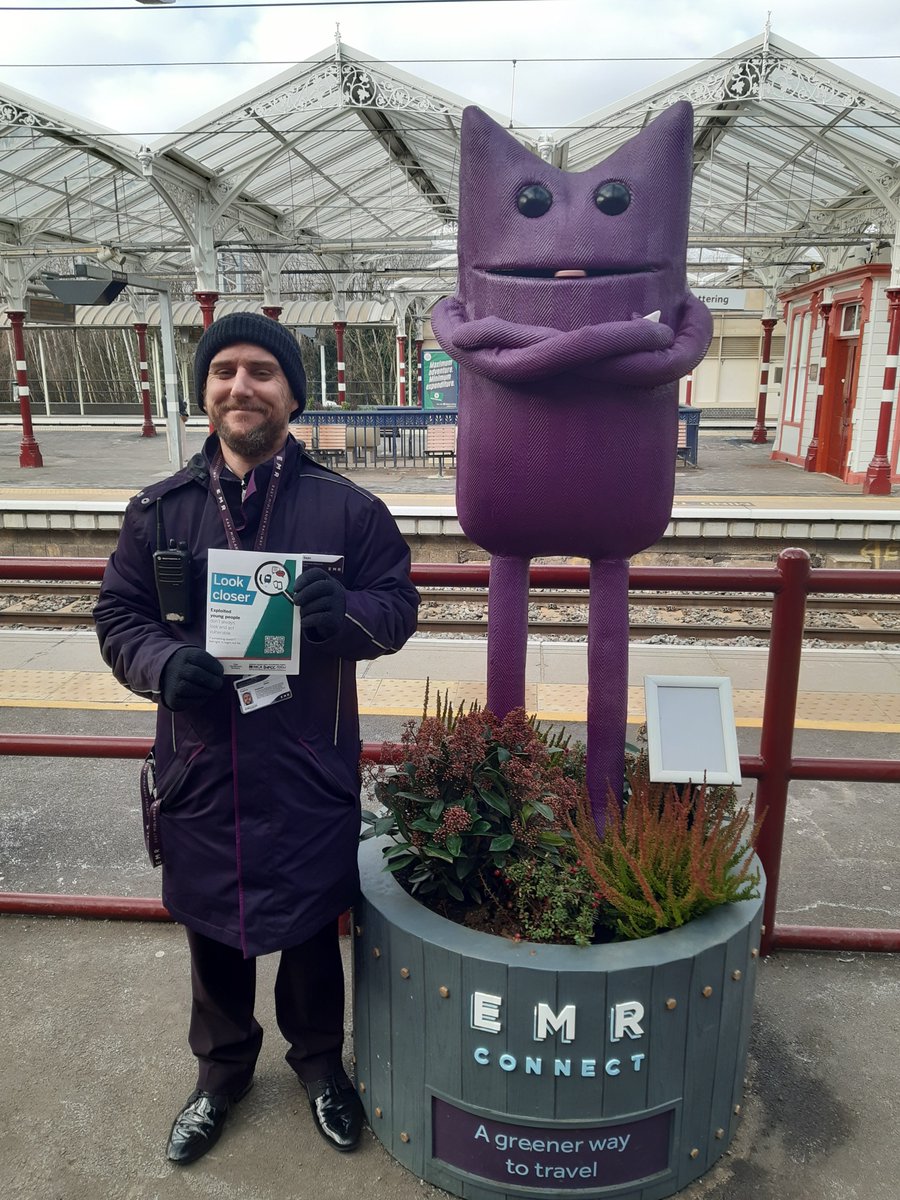 Thankyou to East Midlands Railway  for  their  support  during  #lookcloser  - lets  work together to  stop criminals using  rail  networks to  exploit young people #lookcloser <a href="/NNorthantsC/">North Northamptonshire Council</a> <a href="/childrensociety/">The Children's Society</a> <a href="/EastMidRailway/">East Midlands Railway (EMR)</a>