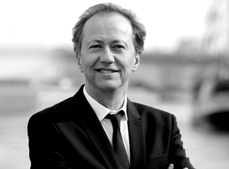 Il y a un an le Bâtonnier Olivier Cousi nous quittait.
Nous pensons très fort à lui, à ses proches et à ceux qui l’aimaient.