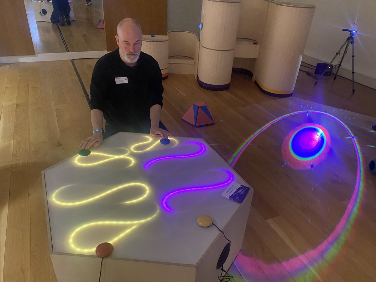 Rock 'n' Role Models tweet media