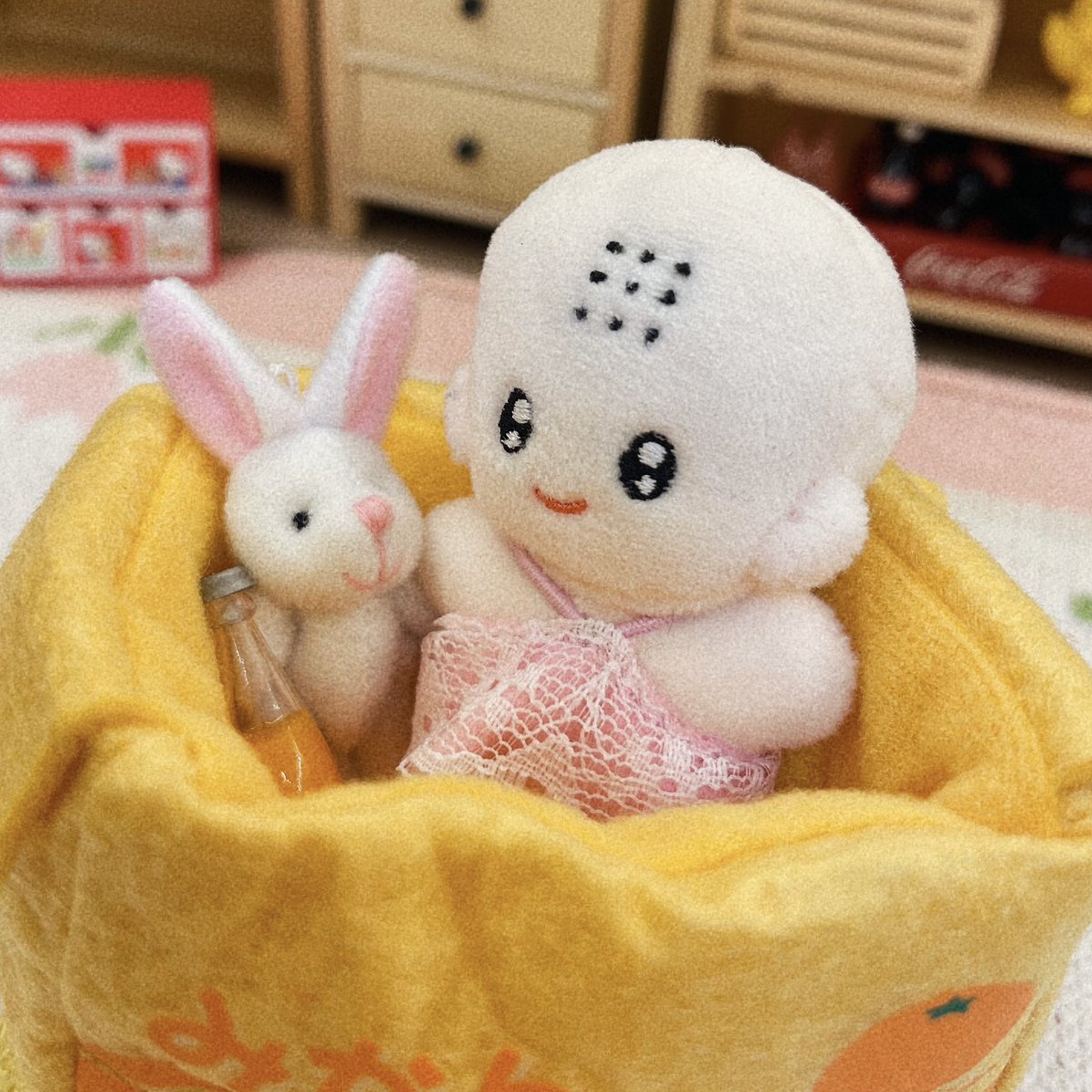 #알에서_나온_혜추리알

겸댕