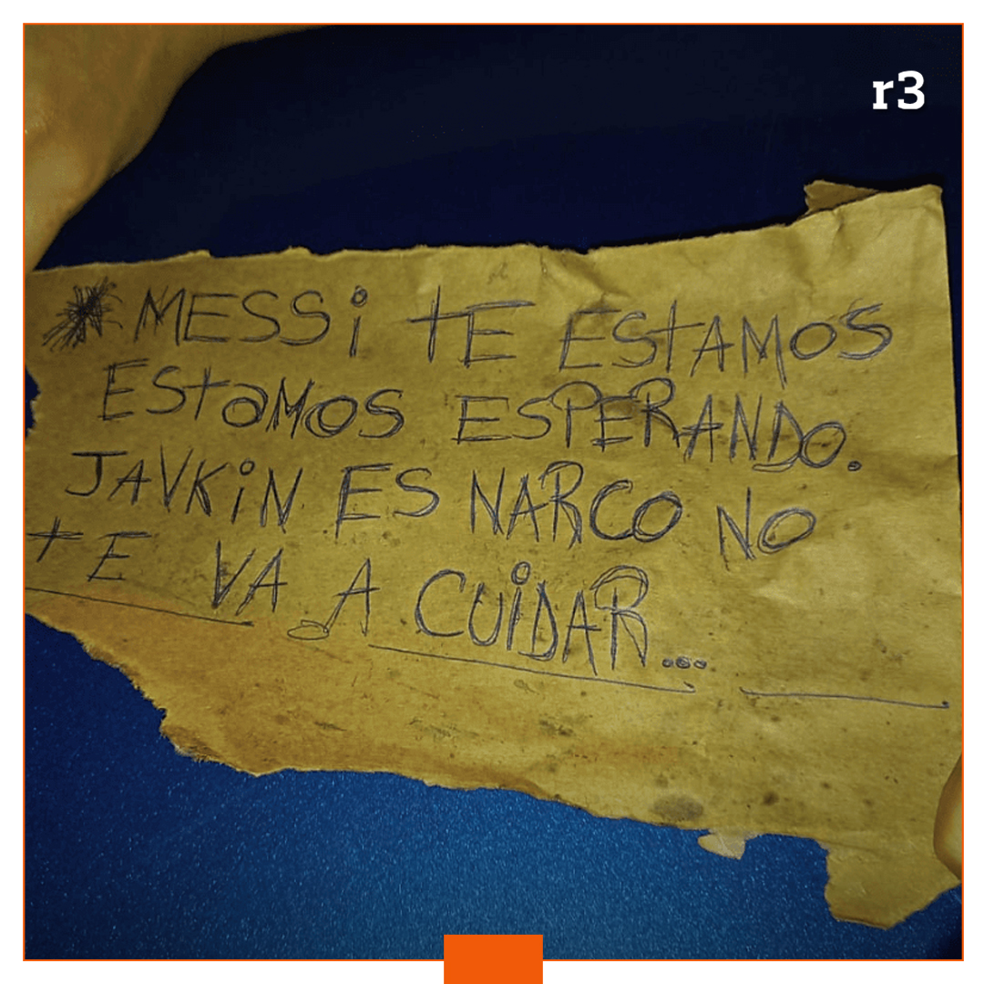 Rosariotres's tweet photo. 🗒 El mensaje mafioso contra el Lionel Messi, en el ataque al local de la familia Roccuzzo.

👉 Durante la madrugada del jueves balearon el supermercado Único, ubicado sobre Lavalle al 2500 en la zona oeste de la ciudad de Rosario. El local pertenece a la familia Roccuzzo. https://t.co/F7SK7lKNKm