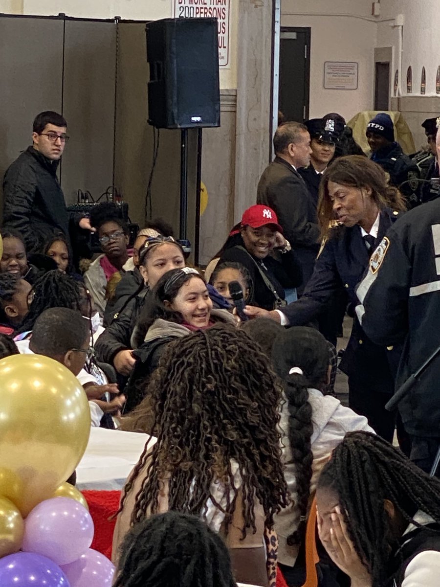 Schools from D23 in collab with NYPD kick off Women’s History Month with an empowering workshop for 5th grade girls.
