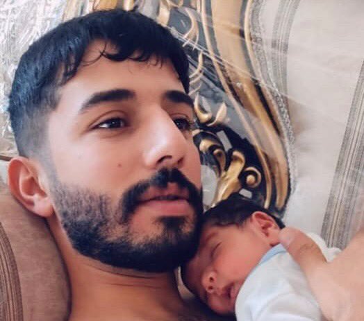 I am receiving reports on Karwan being under big psychological pressure and torture. This is not acceptable and I keep follow his case
#KarwanShahiParvaneh
#Karwan_Shahi_Parvaneh
#Hemin_Shahi
#political_sponsors
#PoliticalSponsor
#Mahsa_Amini
#woman_life_freedom #IRGCterorrists