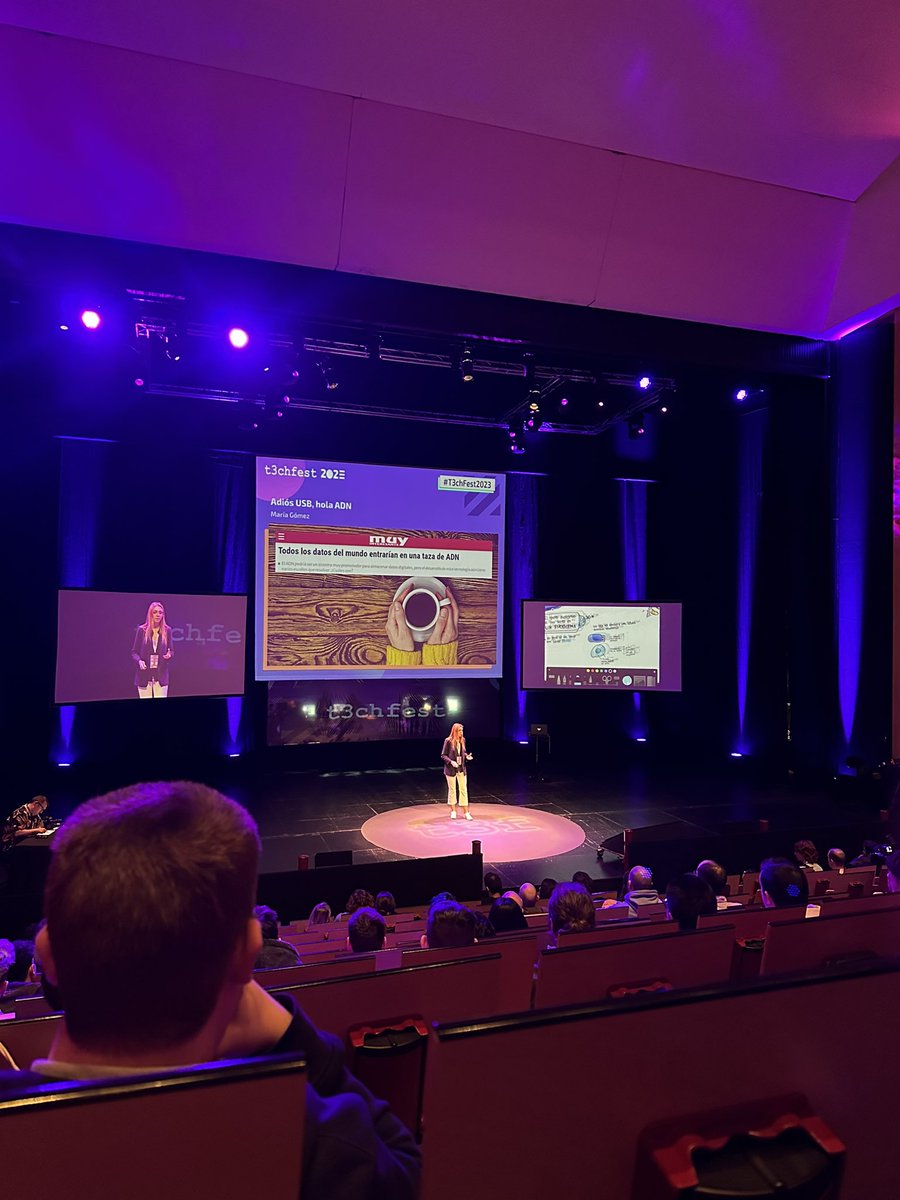 Hoy he aprendido que todos los datos del mundo caben en una taza de ADN 🧬 ☕️🤯 #T3chfest2023