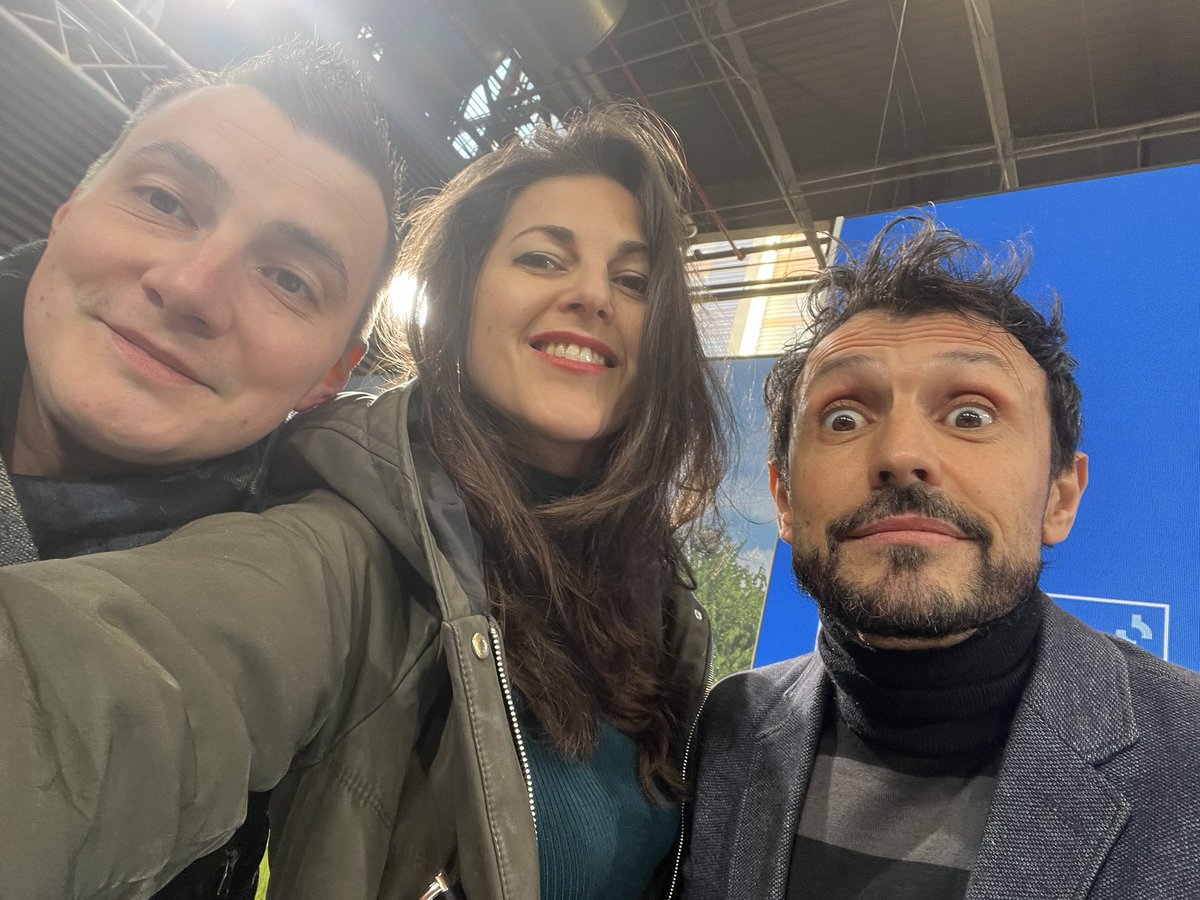 AlunniSegolene's tweet photo. Émission depuis le @Salondelagri 🎙️ @Willy_Rovelli @Fabien_Emo #ONEPA #francebleu #SIA2023 https://t.co/TkXjLZmquc