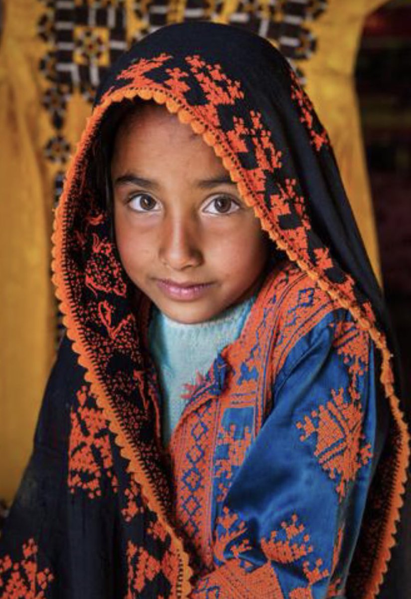 TheBalochWorld's tweet photo. حداقل امروز ،فقط از بلوچستان خبر خوش و زیبایی ببینیم!
زیبارویان بلوچستان

#روز_فرهنگ_بلوچ #بلوچستان #BalochCultureDay https://t.co/hfi5wfSzql