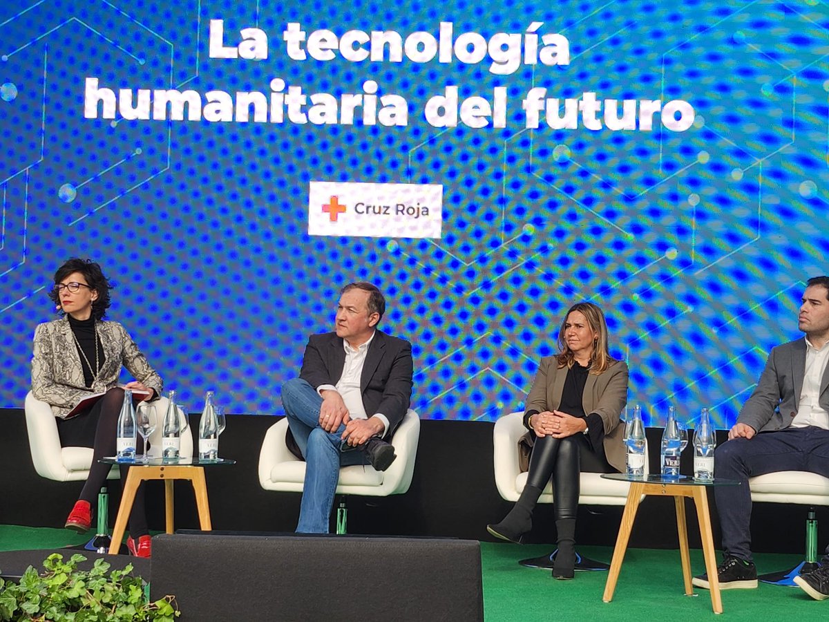 Elena Diaz-Alejo (@diazalejoelena) on Twitter photo Gracias <a href="/CruzRojaEsp/">Cruz Roja Española</a> por contar con <a href="/SamsungEspana/">Samsung España</a> en estos proyectos tan importantes de Tecnología Humanitaria. Impresionante la labor que hacéis para contribuir a mejorar la sociedad y ayudar a los colectivos más vulnerables. Gracias <a href="/CruzRojaEsp/">Cruz Roja Española</a> por contar con <a href="/SamsungEspana/">Samsung España</a> en estos proyectos tan importantes de Tecnología Humanitaria. Impresionante la labor que hacéis para contribuir a mejorar la sociedad y ayudar a los colectivos más vulnerables.