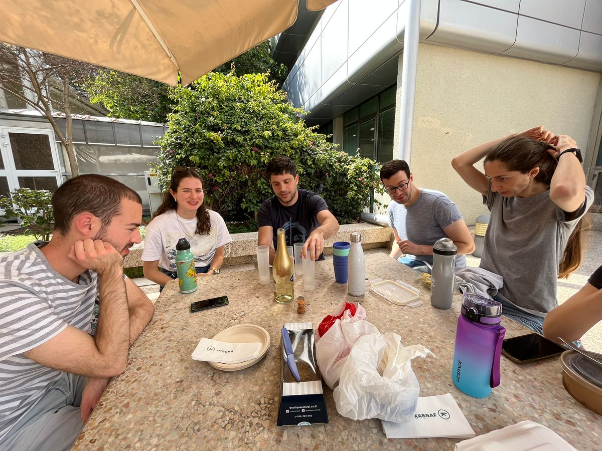 roi1avraham's tweet image. Congratulations Dr. Ori Heyman for a great thesis defense! What an impressive journey that was.

Thanks to all the committee members: @SorekLab, Ohad Gal-Mor, @ErezMills and Ron Diskin, and @LabAvraham for their support. #phdlife @WeizmannScience