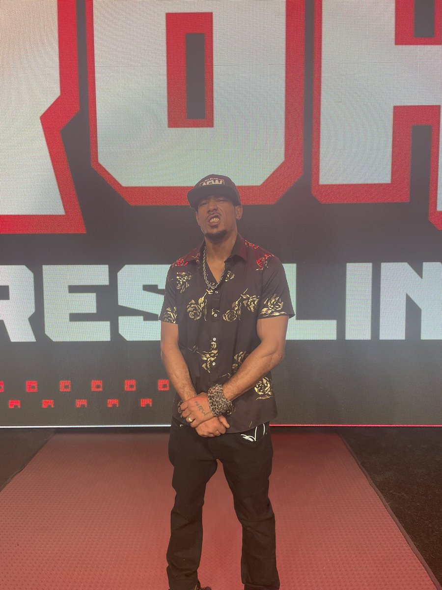 ARealFoxx's tweet image. LETS GOOOOOOOO 🚀🚀🚀🚀 This one bout to be that FLAME ‼️‼️‼️ #ROCKETFOX ALWAYS READY FOR TAKEOFF🚀🚀 @ringofhonor watch it honor club