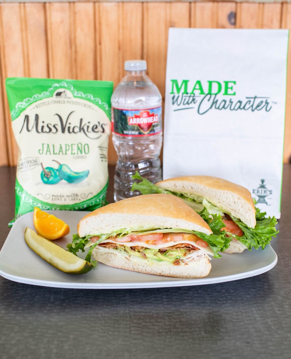 basenjimomcom's tweet photo. RT @EriksDeliCafe: Our Bag Lunches are the perfect on-the-go meal! Great for picking up on the way to the office or a lovely picnic in the park 😌
#eriksdelicafe #healthyeats #bayareaeats #santacruzeats #sanjoseeats #bayareafoodie #baglunch https://t.co/3PicWx5qWx