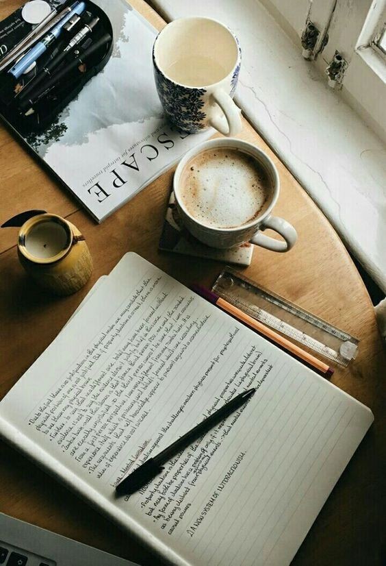 revepourlavenir's tweet image. ~There's nothing like a dream to create the future~

Achille Enjolras
•25
•He/they
•Student and journalist intern 
•Stubborn idealistic
•Coffee addict