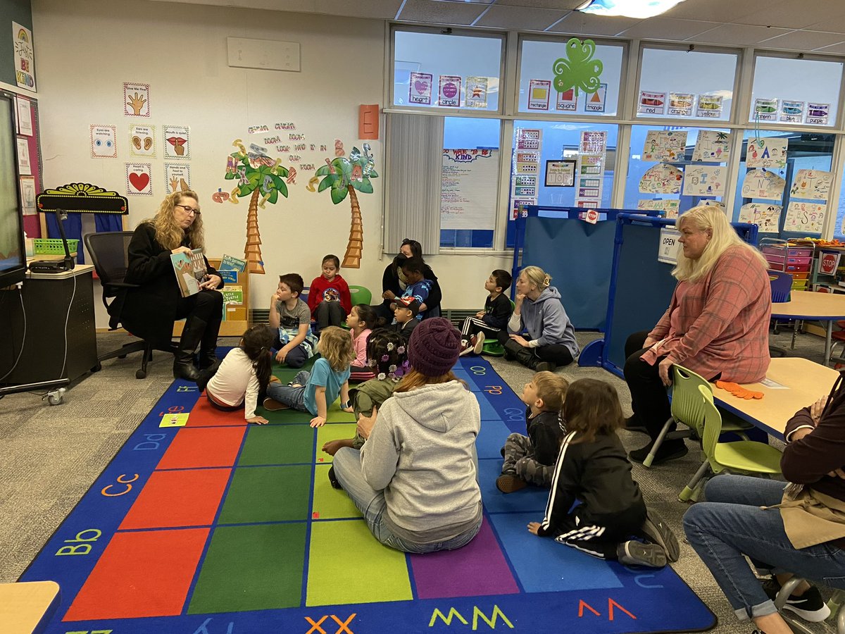 PVSDCamarillo's tweet photo. #ReadAcrossAmericaWeek 📚 Pleasant Valley School of Engineering & Arts TK students have been enjoying guest readers this week! Thank you to Dr. Ortega, Mrs. Bjordahl, Mrs. Maki, and Mrs. Mitchell! #PVproud
#Camarillo #PVSD https://t.co/hKyuit56OH
