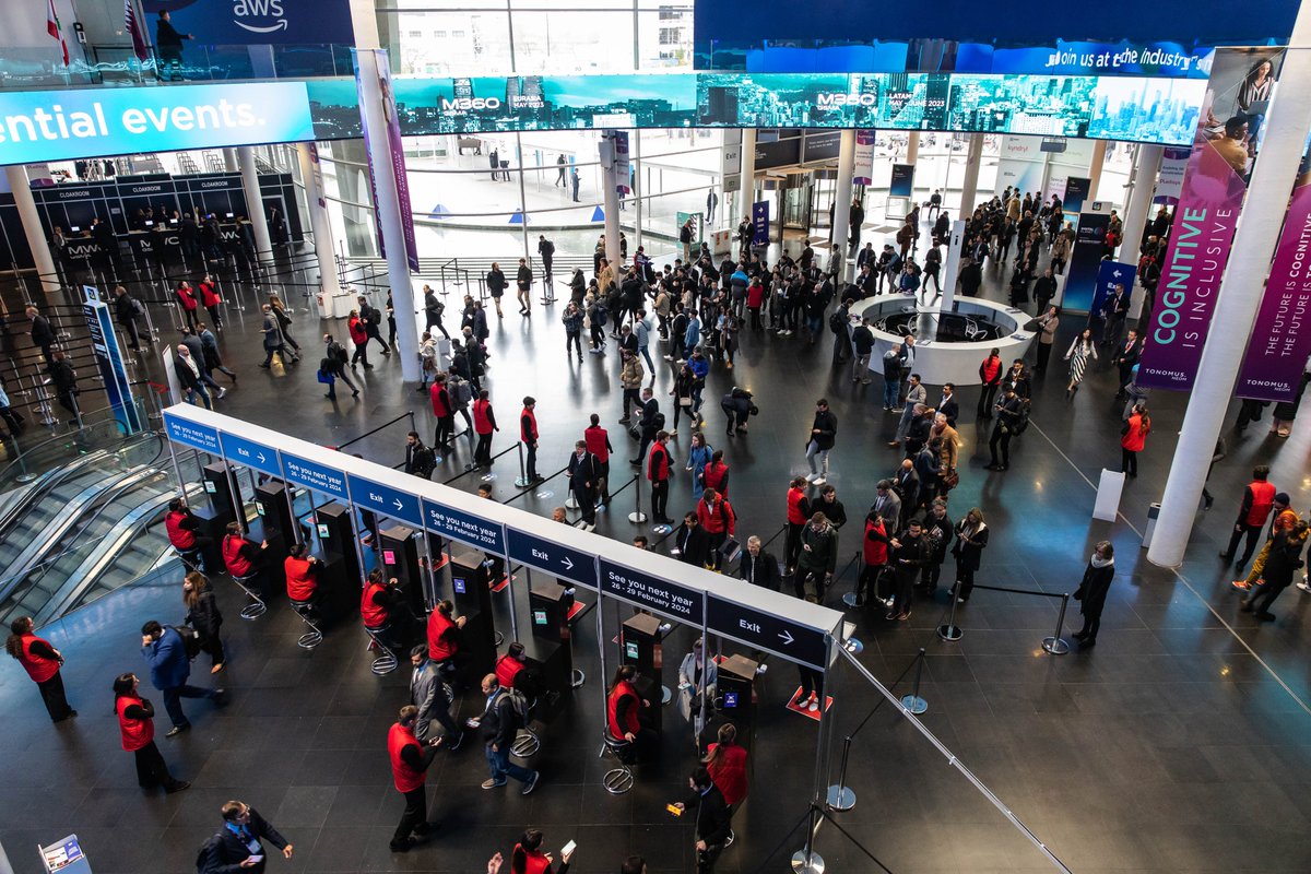intel_christine's tweet photo. I'm back home after a whirlwind few days at #MWC23. I appreciated being able to meet with so many of @Intel's clients and partners. Meeting face-to-face has me even more invigorated about what the future holds for #manufacturing. #IAmIntel #AccelerateWithIntel https://t.co/TH4lcgBA0A