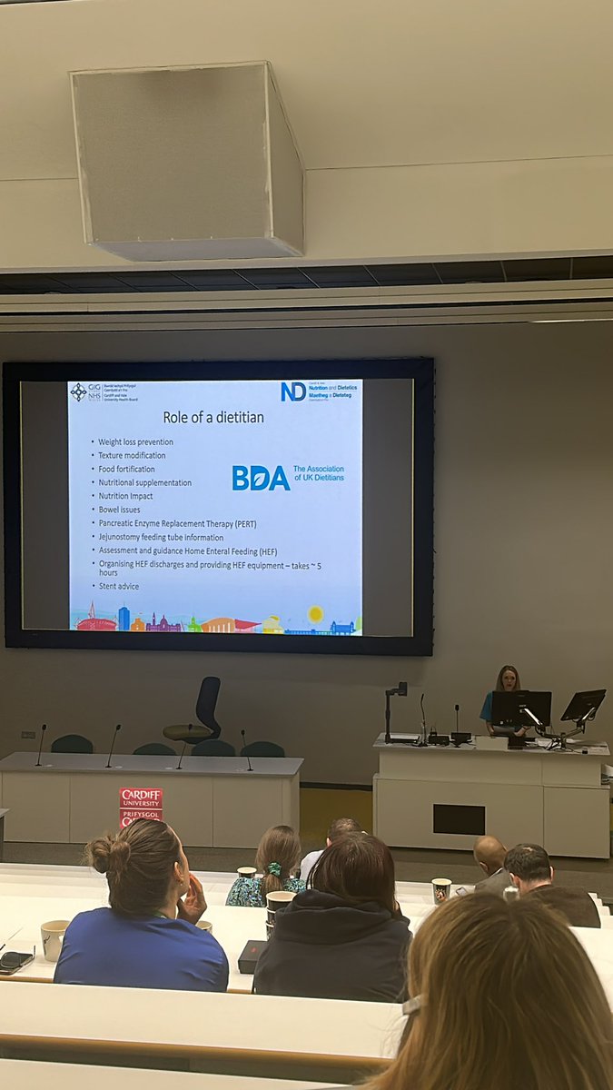 Our UGI cancer dietician giving a talk in the South Wales surgical meeting. Improving patient outcomes and patient experience <a href="/CV_UHB/">Cardiff and Vale University Health Board</a> @MacmillanCymru