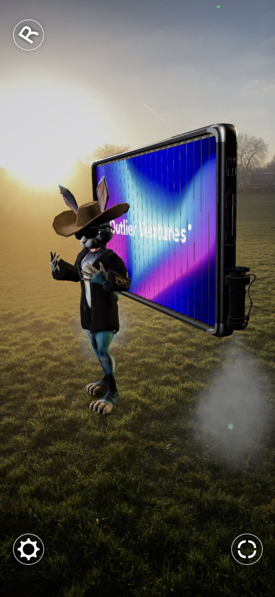 lucyjwheeler's tweet photo. Immersed inside @TheRoundLive beta launch with @jamie247 @OVioHQ @flufworld 🐰 Augmented reality broadcasting LIVE STREAM from Peckham Rye! #5g #xr #ar #RealTime #avatar #immersivetech 🤩 https://t.co/vkbjZ2FSti