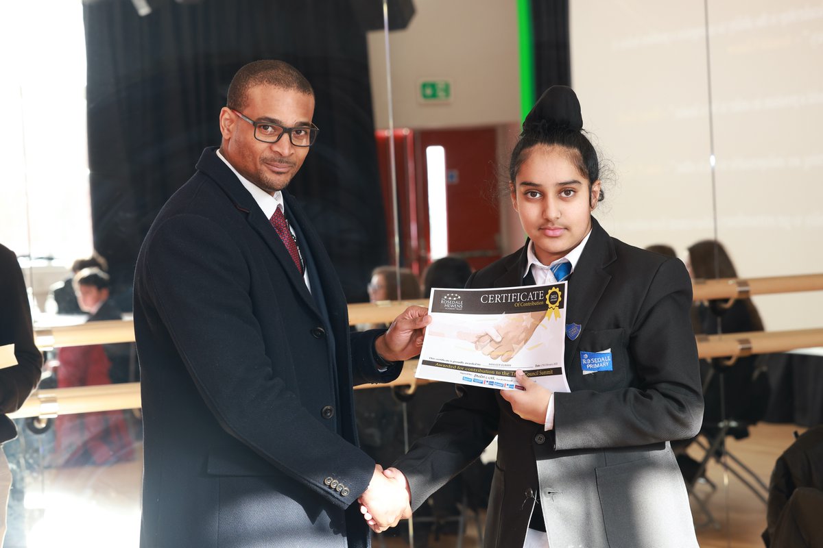 Rowens_Trust's tweet photo. Congratulations to our pupils and students who were awarded certificates for their contribution to our annual Trust Council Summit 🌟
#annualtrustcouncilsummit #hillingdon #londonboroughofhillingdon #therosedalehewensacademytrust https://t.co/x2TEIVGyPa