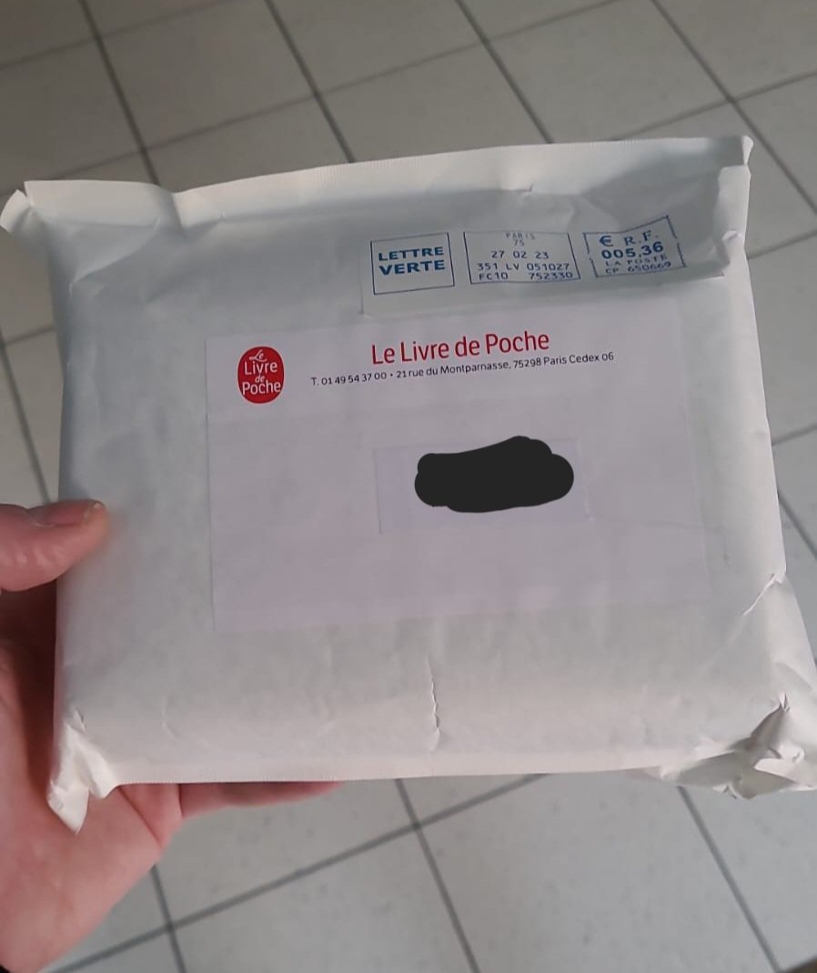 jam__bou's tweet photo. @livredepoche Merci pour le livre 🙏 https://t.co/tJmk8pgWcd