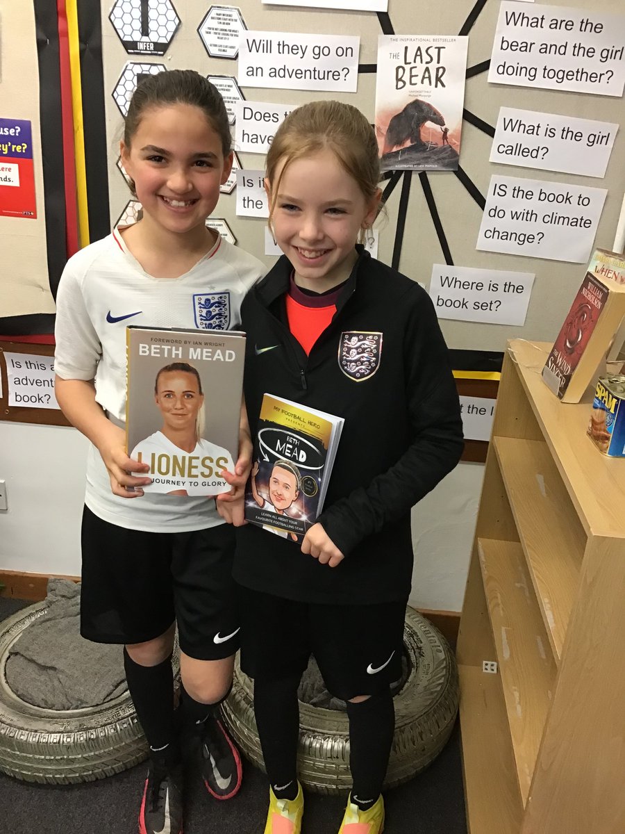 HuntingtonPrim2's tweet image. Two of our Year 5 children chose to dress as their idol/favourite book character Beth Mead @bmeado9 for @WorldBookDayUK
#WorldBookDay2023