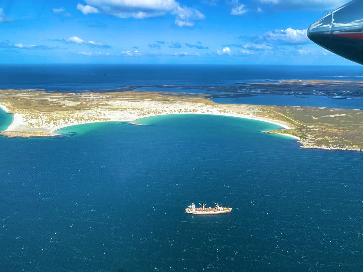 adampileUK's tweet photo. #DYK the #Falklands🇫🇰 are roughly the size of Northern Ireland, made up of >700 islands &amp; 90% of people live in Stanley

Rural communities (‘Camp’) are off grid &amp; many rely on the Falkland Islands Government Air Service. The airstrips have a trailer with firefighting kit #avgeek https://t.co/YwAhiNxHcK