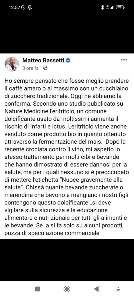 maelmale's tweet photo. il #dolcificante fa venire gli infarti non è mica il #vaccino noooooo...l ha detto il pelato https://t.co/OWnqBWfXBd