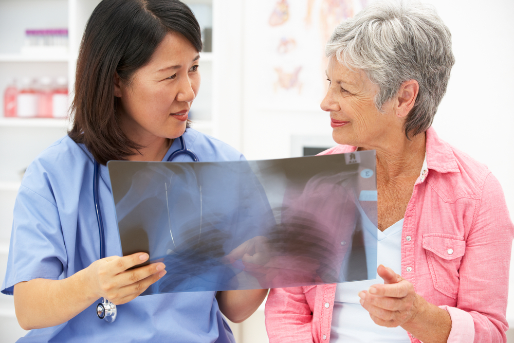 FacingOurRisk's tweet photo. A bone-protective medication also improves survival in early-stage postmenopausal HR-positive breast cancer. Read about it here: https://t.co/YLpfB9mEnf
#Helpnothype #BehindtheCancerHeadlines #breastcancer #denosumab #Prolia #postmenopausalbreastcancer #HR-positivebreastcancer https://t.co/bEAcEoT4Wn