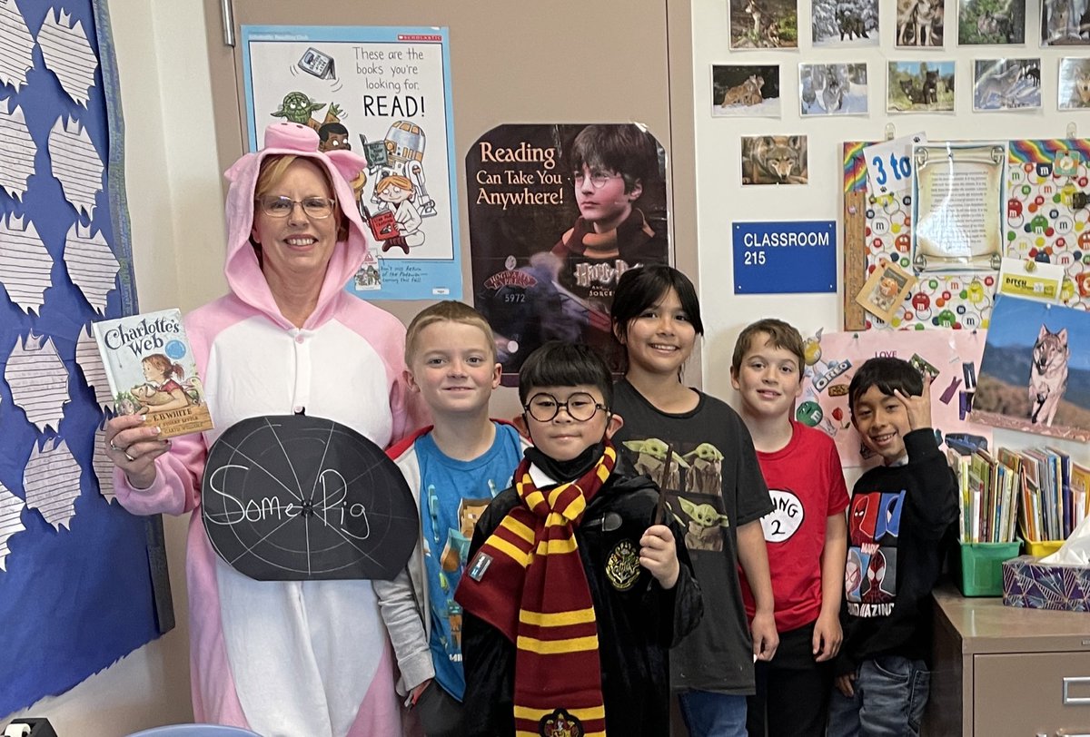 DavidsonMViT's tweet photo. Book character dress up day! #ReadAcrossAmerica2023 #mvitsimi #simischools #thirdgraderocks https://t.co/WFrayJuVxx