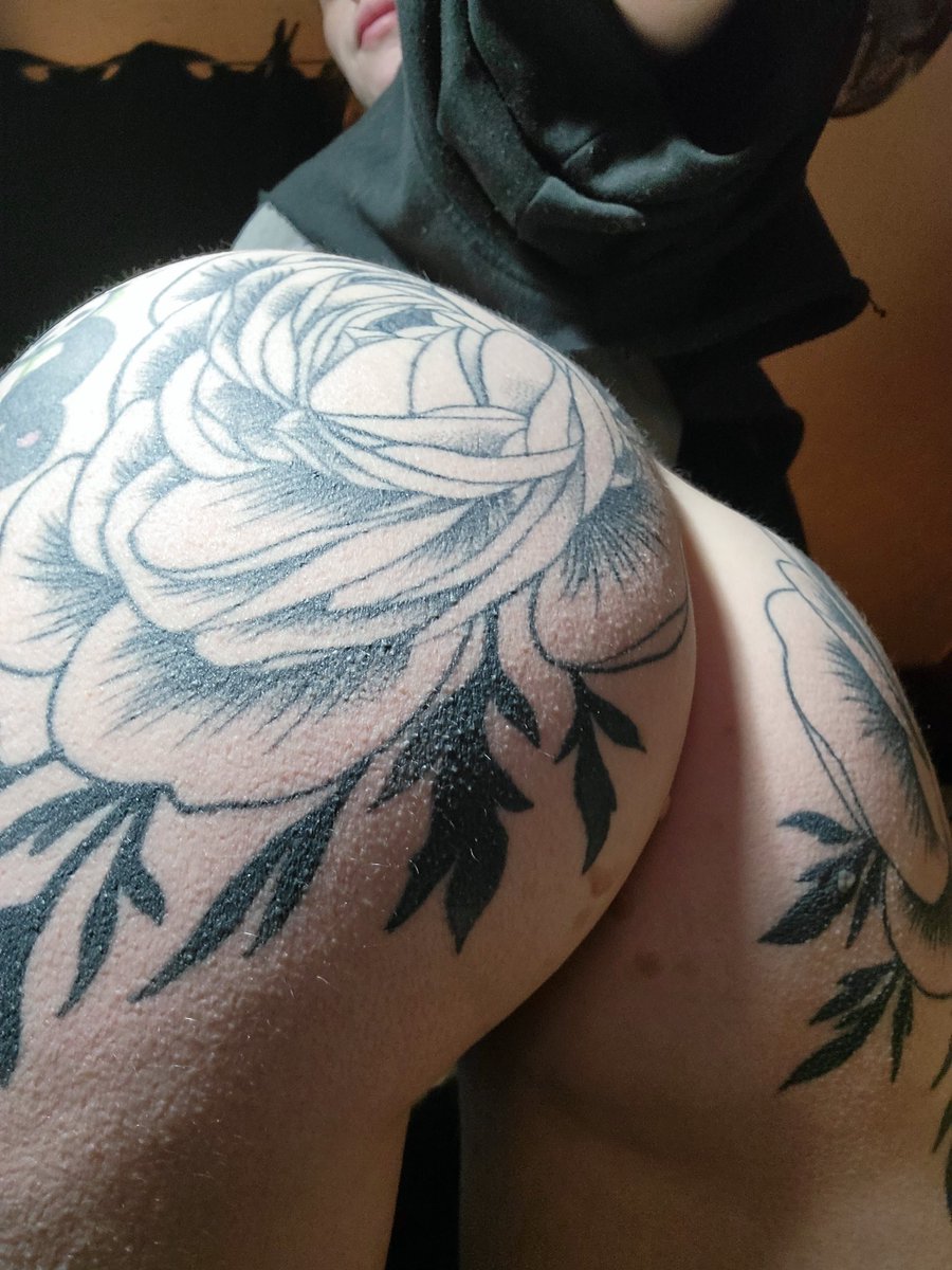 Gingerrsnapx's tweet photo. #onlyfans #asstatts https://t.co/plmePAxFEf