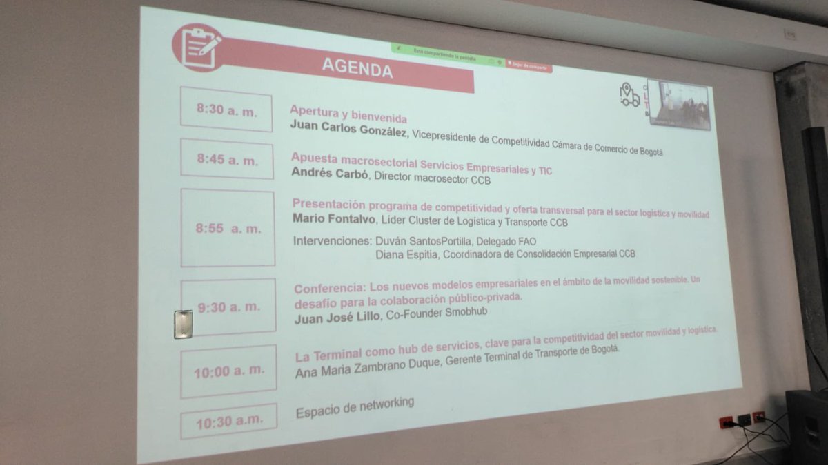 How2GoColombia's tweet image. #AEstaHora | Empezó el lanzamiento del Programa de Competitividad del #ClústerLogística.

“En los últimos 10 años logramos que 570 aliados trabajaran en comités ejecutivos y mesas de trabajo de logística y transporte.“ Juan C González VP de Competitividad de la @camaracomerbog