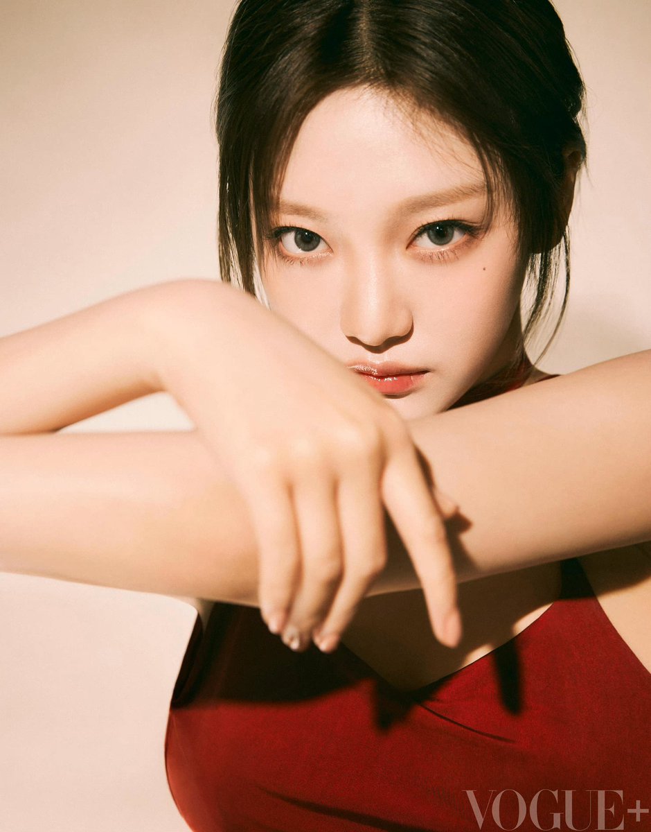 w2dr2m's tweet photo. 아니 닝닝 너무 ���름다움 ㅁㅊ https://t.co/sJECsxaMXO