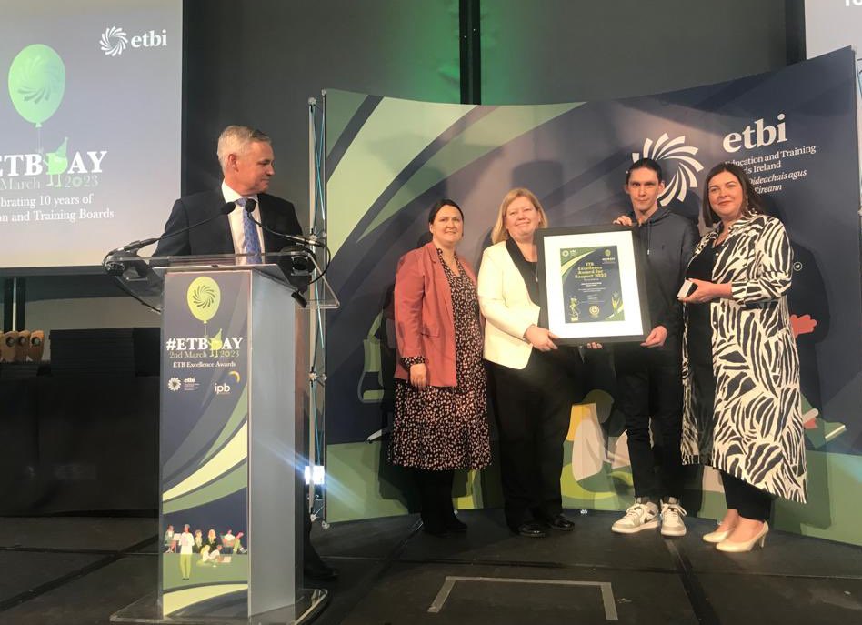 Super proud day for @cpsetanta, @ddletb and @ETBIreland. Our very own hero, Jack Mc Fadden attends Croke Park with his family, Ms Metcalf, Ms Shannon and CEO of @ddletb, Ms Caitriona Murphy. 
 
#bród 

We are #Teamddletb 💚 

#ETBWeek #ETBDay #ETBStrongerTogether #ddletb