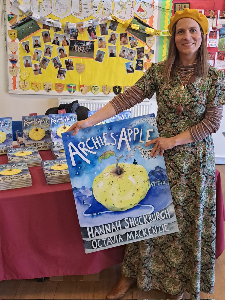 Lovely WBD event <a href="/Sherborneprep/">Sherborne Prep</a> this morning with the brilliant <a href="/han_shuckburgh/">Hannah Shuckburgh</a> signed copies available in store <a href="/LittleToller/">Little Toller 🇺🇦🇵🇸</a> <a href="/sherbornetimes/">Sherborne Times</a> <a href="/SherborneIndies/">Sherborne Indies</a> <a href="/SherborneLitSoc/">SherborneLitSoc</a> <a href="/WorldBookDayUK/">World Book Day UK 📚</a>