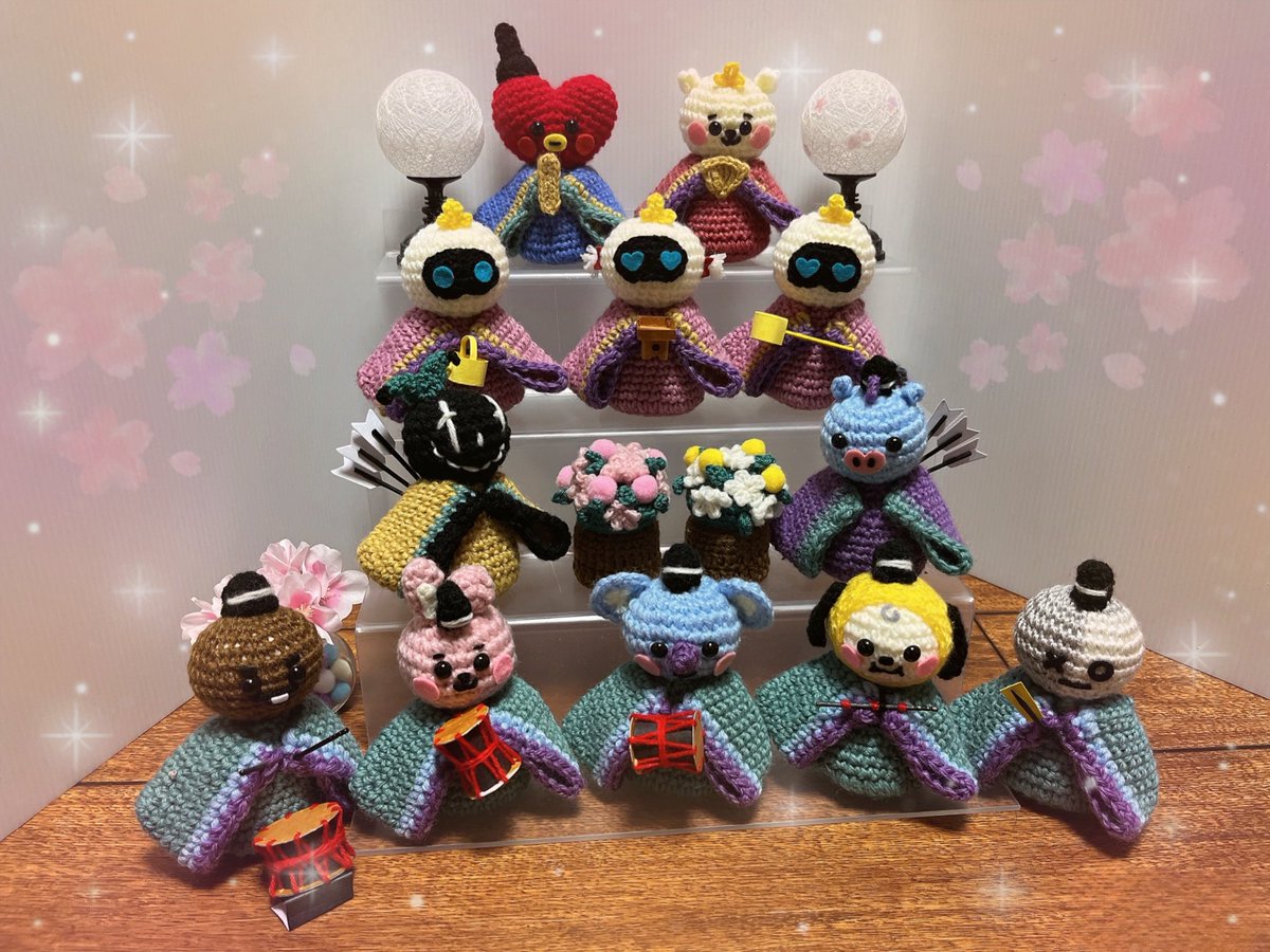 \(*ˊᗜˋ*)/ﾃｯﾃﾚｰ!
お雛様でーけた🎎