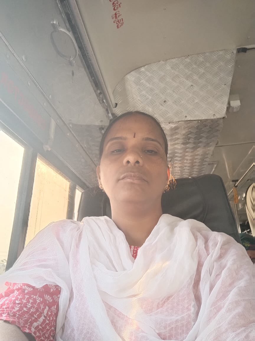 TSRTCDMMBNR's tweet photo. Travelling from MBNR to BADEPALLY in view of #tsrtcbusday @TSRTCHQ @tsrtcmdoffice https://t.co/vSpOiFOm3A