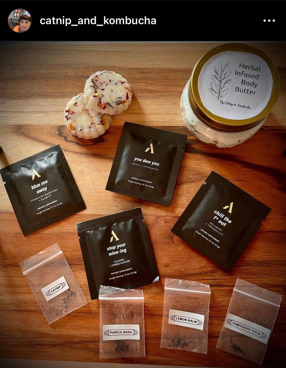Catnipkombucha's tweet image. If you want to get in on this #giveaway head on over: instagram.com/p/CpKzZt3uoCb/…

Herb seeds and a few other fun #freebies