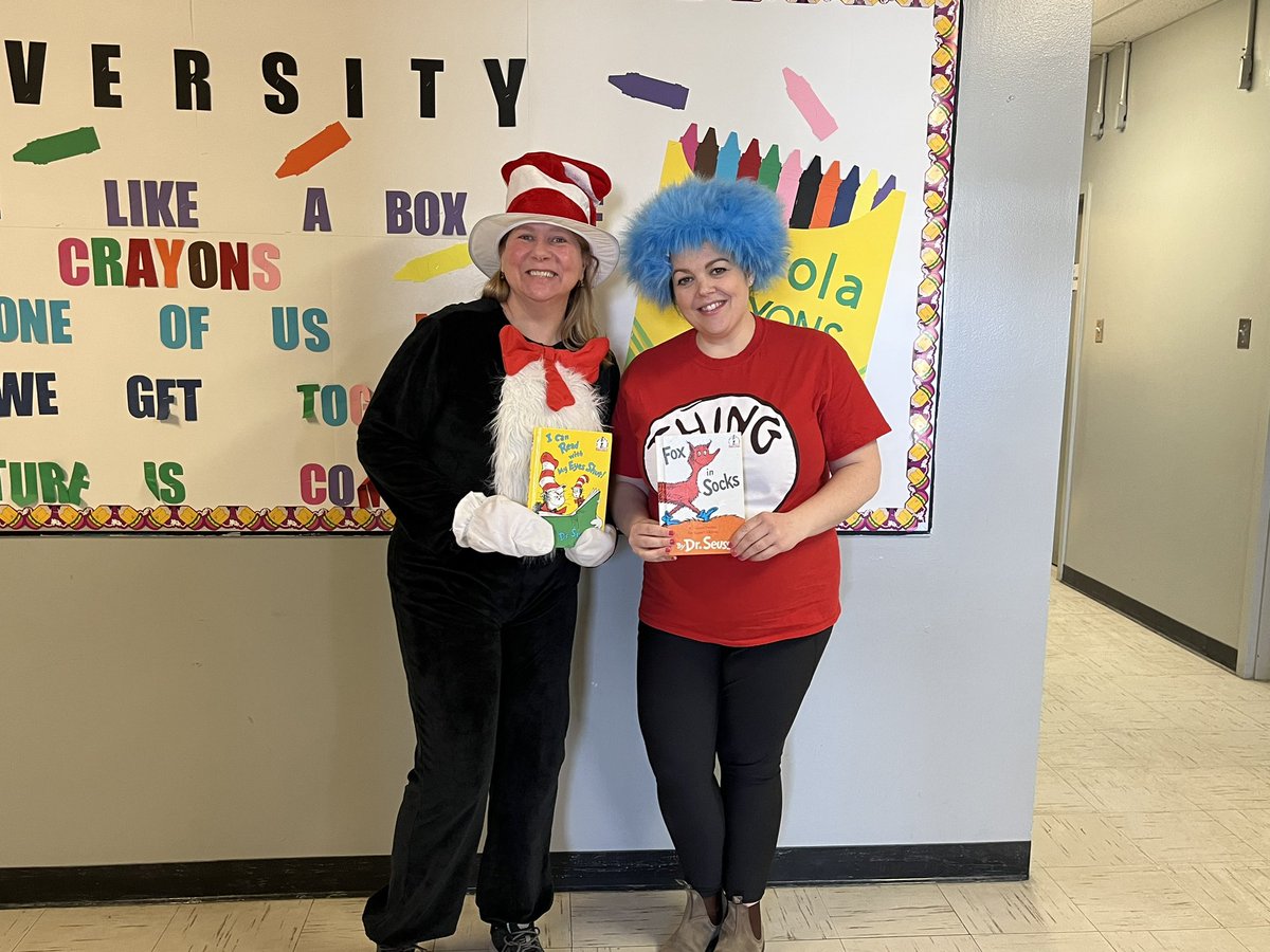 MQWSchool's tweet photo. Thank you so much to Ms McIsaac and Ms Guzzwell for a fabulous Dr Seuss reading to celebrate his birthday…you are simply the best!!!📚❤️🥳@CarlaMcIsaac @MsGuzzwell #DrSeussDay https://t.co/woXW0vuYgM