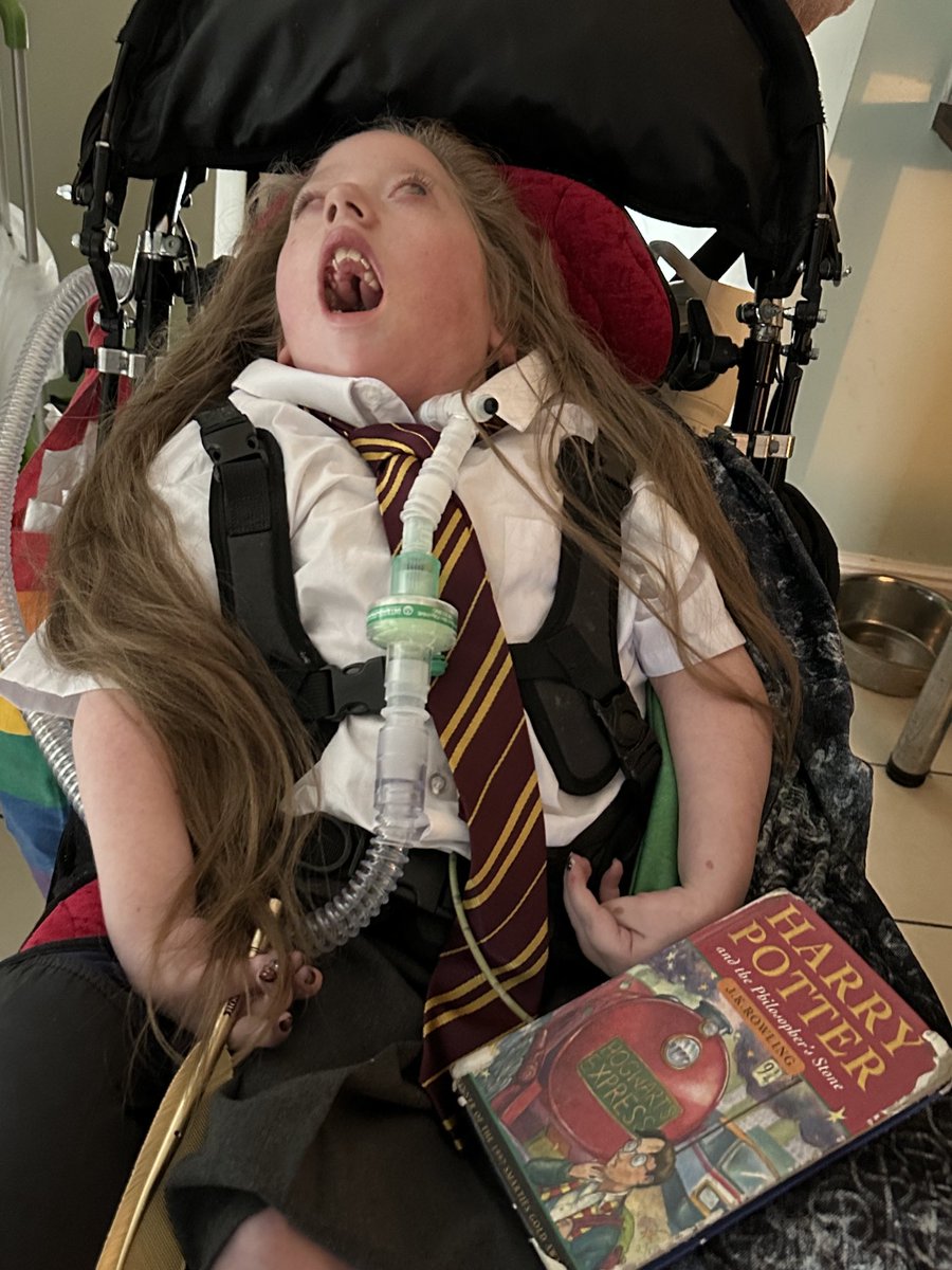 HelpHarriet's tweet image. Harriet went to School as one of her favourite characters from Harry Potter