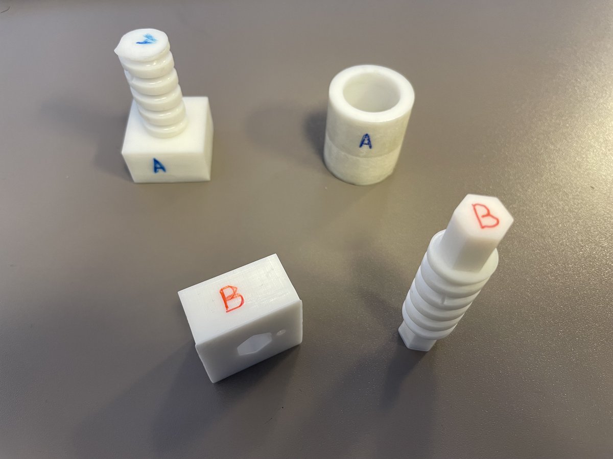 Do you know the story of the receiver blocked by strong out-of-band interferers ?

Thanks to the rapid prototyping technique of helical filters developed by Adrelys, new solutions are now available !

High performance / compacity needs for the VHF and UHF bands ? Contact us !