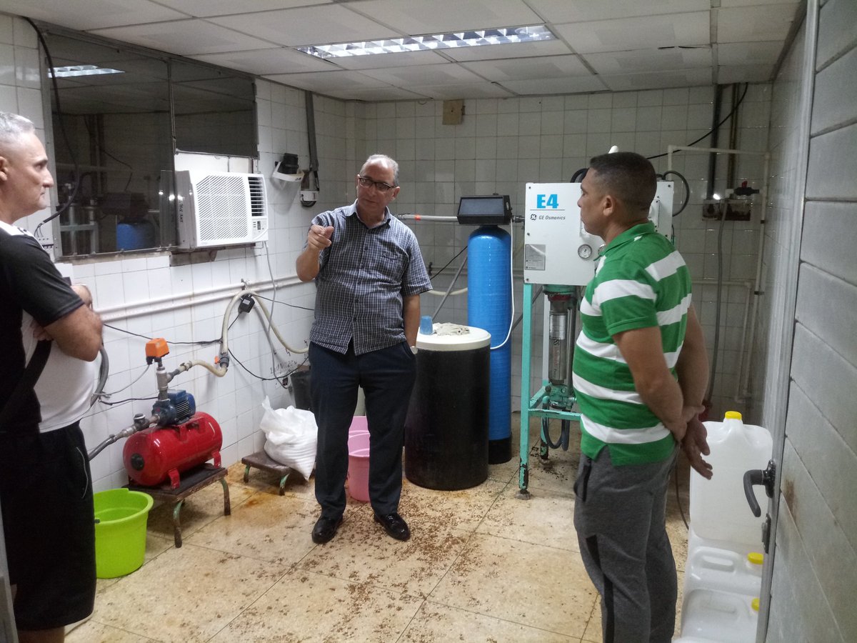 AlexCespedes00's tweet photo. Se restablece el servicio de hemodialisis en el hospital Guillermo Luís #Moa, se reconece el esfuerzo realizado por el equipo de electromedicina."Sí se puede".
#Moaprimeraporeltrabajo
#HolguinSi
#JuntosSomosMasFuertes
@ArelisMarreroG 
@ErnestoSV8 
@Beatriz40638397 https://t.co/PBX6P9zkal